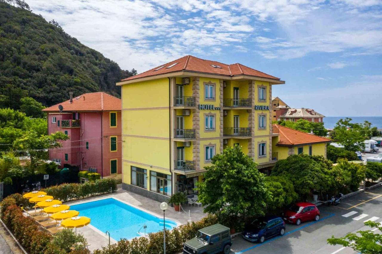 Hotel Riviera Дейва Марина Екстериор снимка