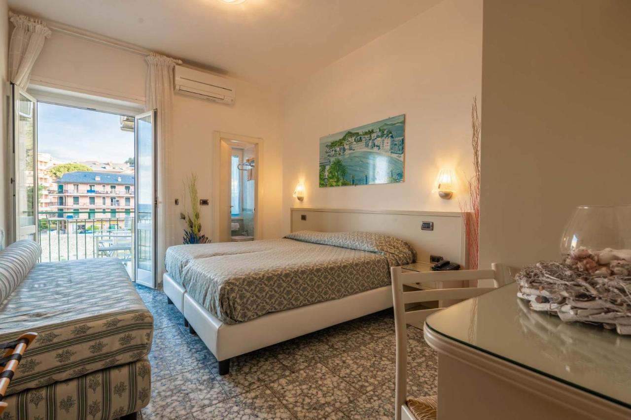 Hotel Riviera Дейва Марина Екстериор снимка
